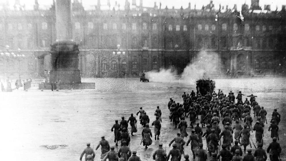 Heavily-retouched still from the 1920 The Storming of the Winter Palace